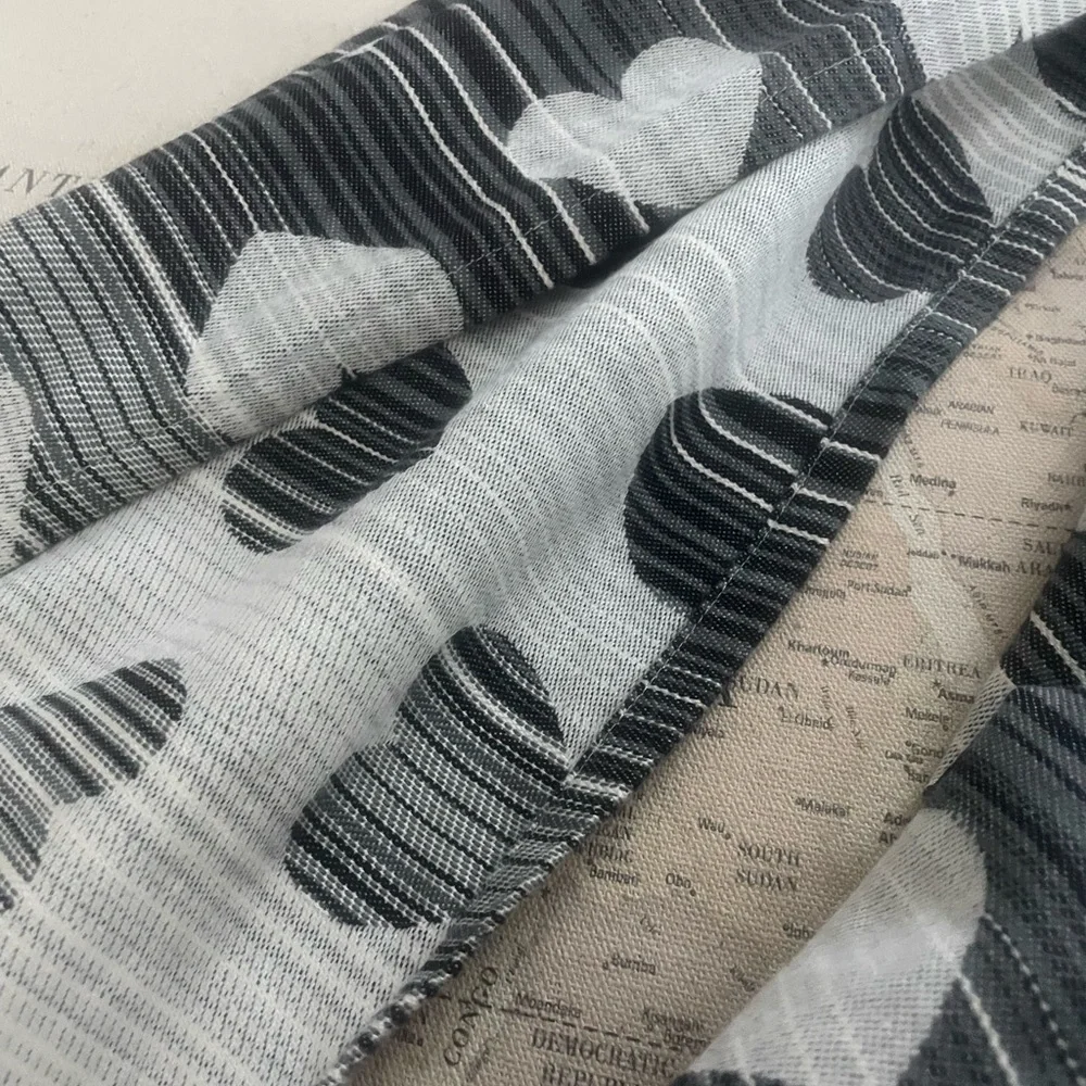 Tula Woven Wrap w Rings Heart Pattern Grays - Picture 6 of 8